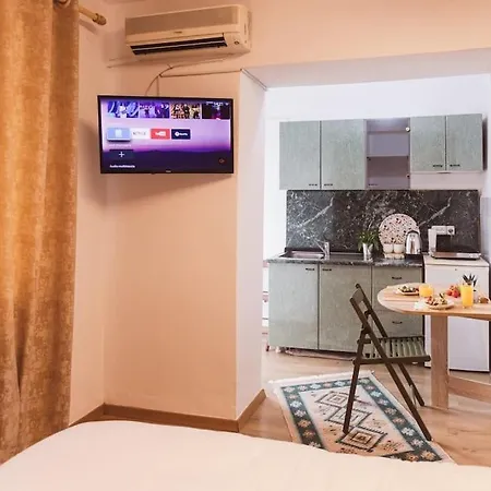 Art Myslym Shyri * Tirana