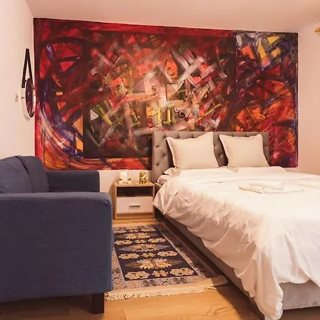 Art Myslym Shyri * Tirana