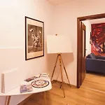 Appartamento Art Myslym Shyri