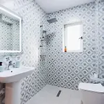 Art Myslym Shyri Apartmán *