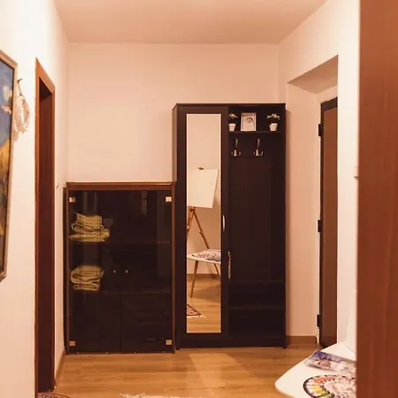 Apartmán Art Myslym Shyri