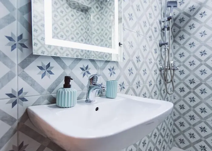 Art Myslym Shyri 公寓 *